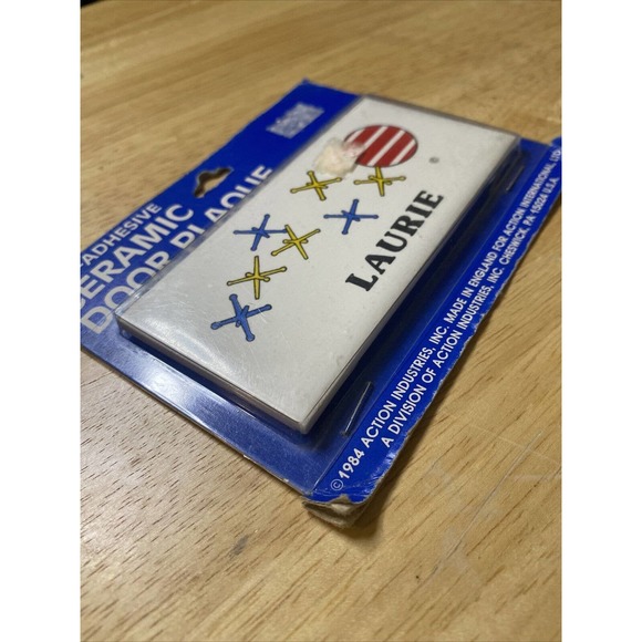 Vintage Dead Stock LAURIE With The Game Jacks Ceramic Name Plaque Wall Sign 1984 - Picture 11 of 12